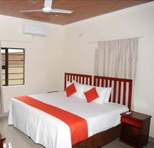 Pillacol Guest House Victoria Falls Exterior foto